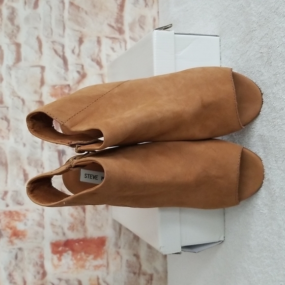 New Steve Madden Tulusa Peep Toe Booties - Picture 7 of 10